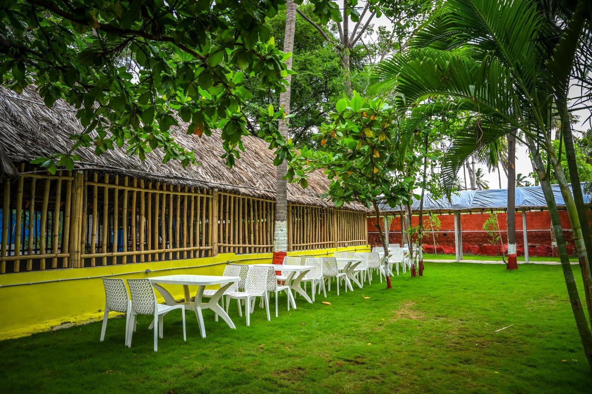 Tamarind Tree Way Side Amenities Hotell Hospet Eksteriør bilde