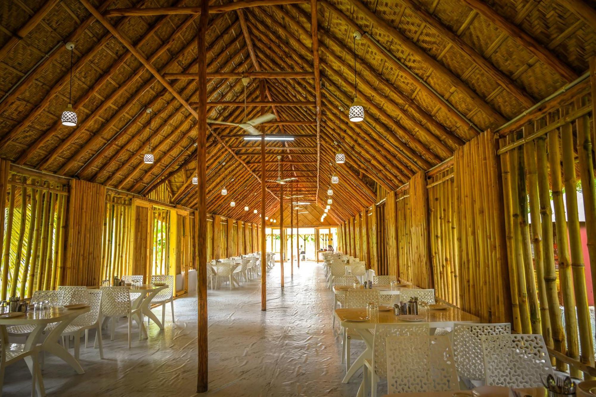 Tamarind Tree Way Side Amenities Hotell Hospet Eksteriør bilde